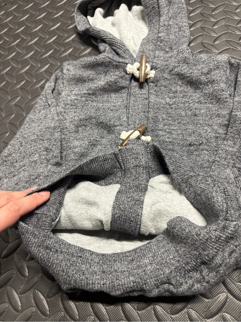 Baby Gap Hooded Toggle Sweater Jacket 5T Gray Knit Cozy Fall Winter